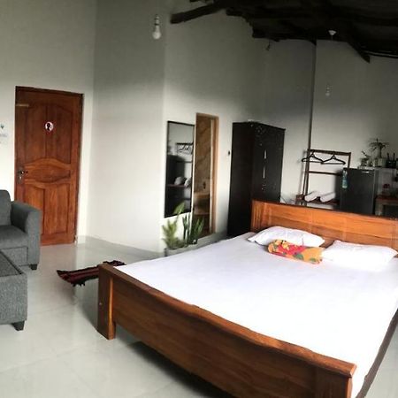 S V Homestay Kandy Exterior photo